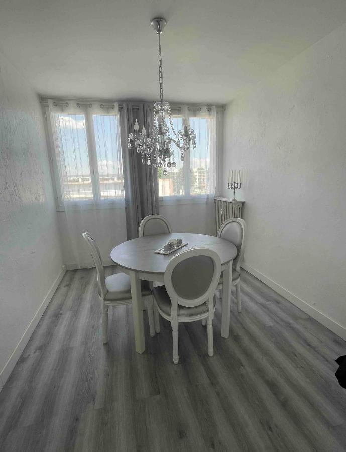 Appartement Proche Aeroport مارينيان المظهر الخارجي الصورة